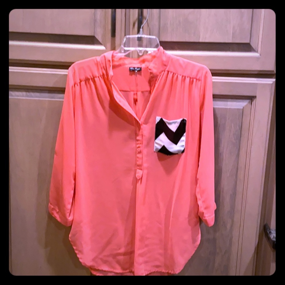Blouse with mid length sleeves